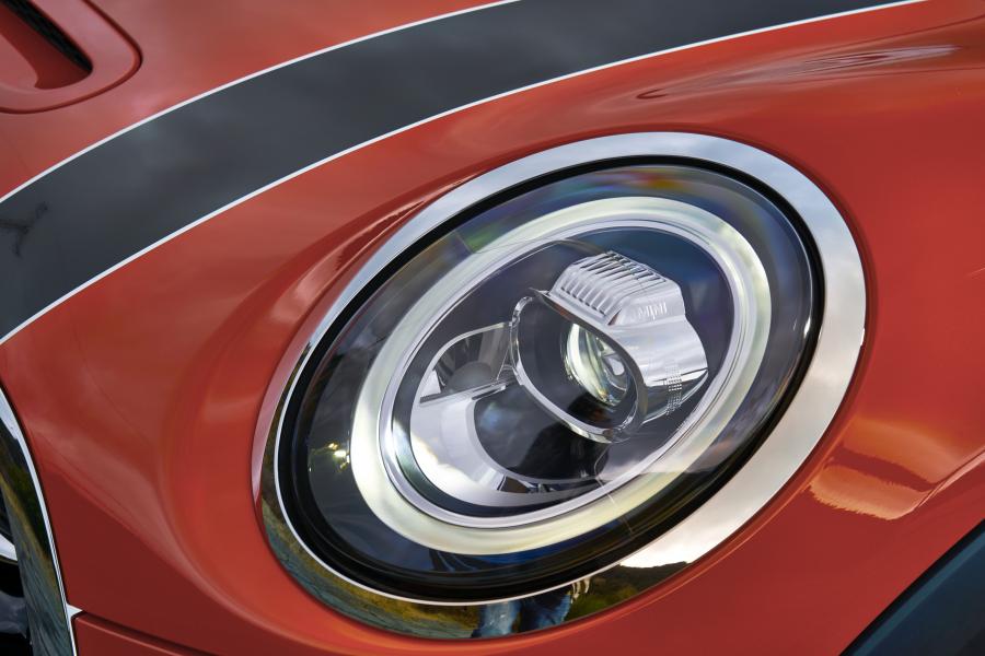 Детали экстерьера Mini Cooper S (F56) 2018 года  (WW) (фото 84 из 196)
